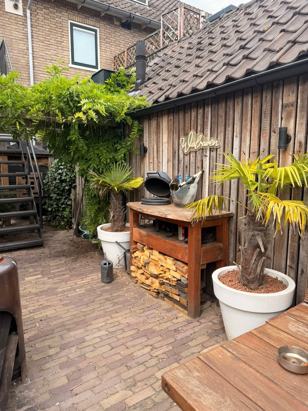 BBQ met eiken blad tafel, Ophalen of Verzenden, Gebruikt, Houtskool, Vrijstaand