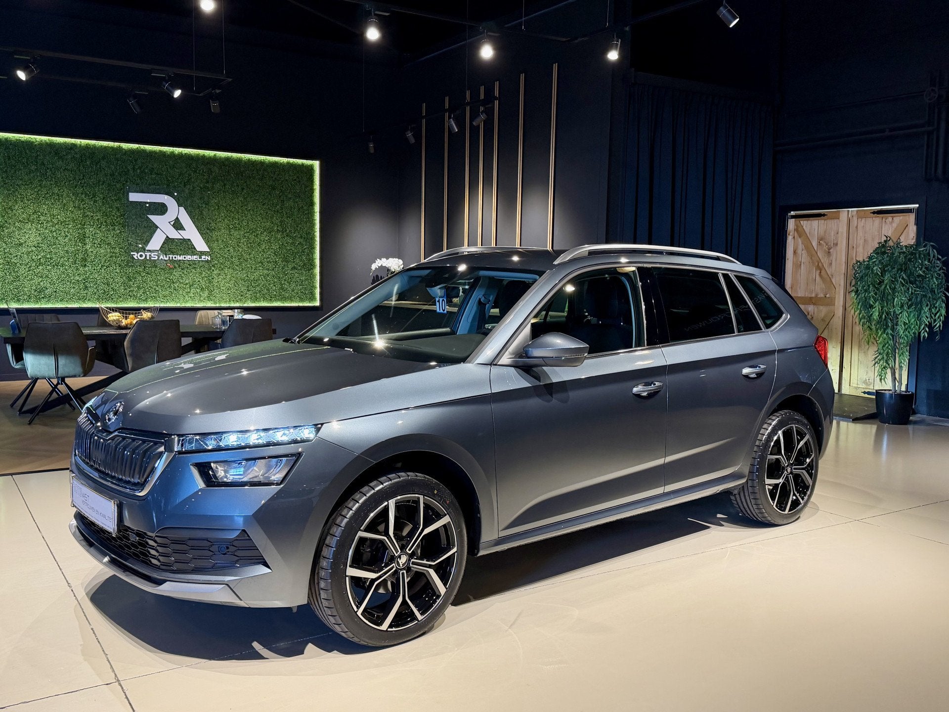 Skoda Kamiq 1.0 TSI Ambition DSG Navi|Carplay|Cruis|LED|Trek, Stof, Gebruikt, Huisgarantie, Met garantie (alle)