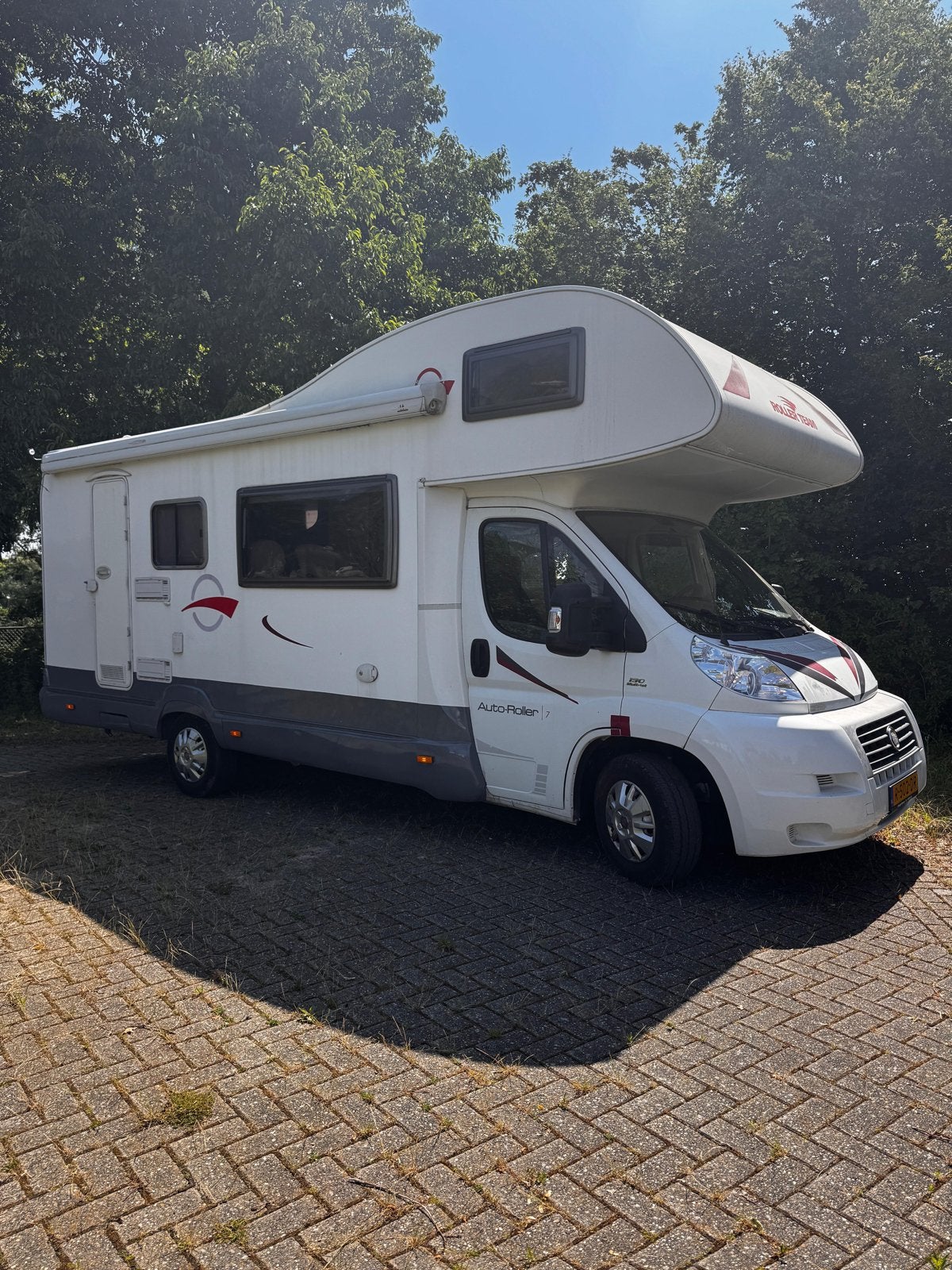 Caravans And Camping Roller