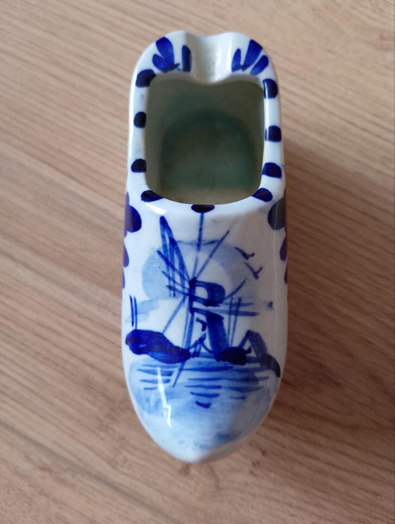 Delfts Blauw klompje, handgeschilderd, molen en bloemen, Antiek en Kunst, Ophalen of Verzenden