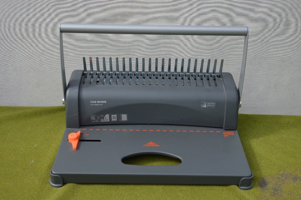 Compacte Inbindmachine United Office Star Binder voor A4 for, Diversen, Bureau-accessoires, Ophalen of Verzenden, Zo goed als nieuw