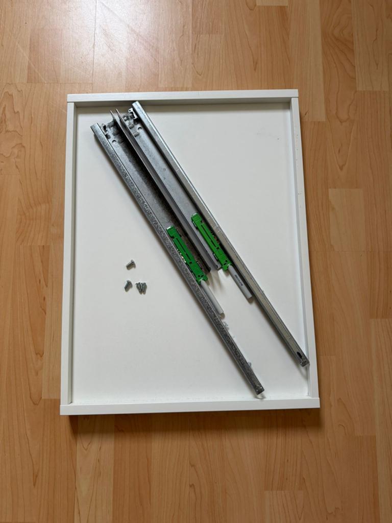2x IKEA KOMPLEMENT Uittrekbare plank met schoeneninzet, Huis en Inrichting, Kasten | Schoenenkasten, Ophalen, Zo goed als nieuw