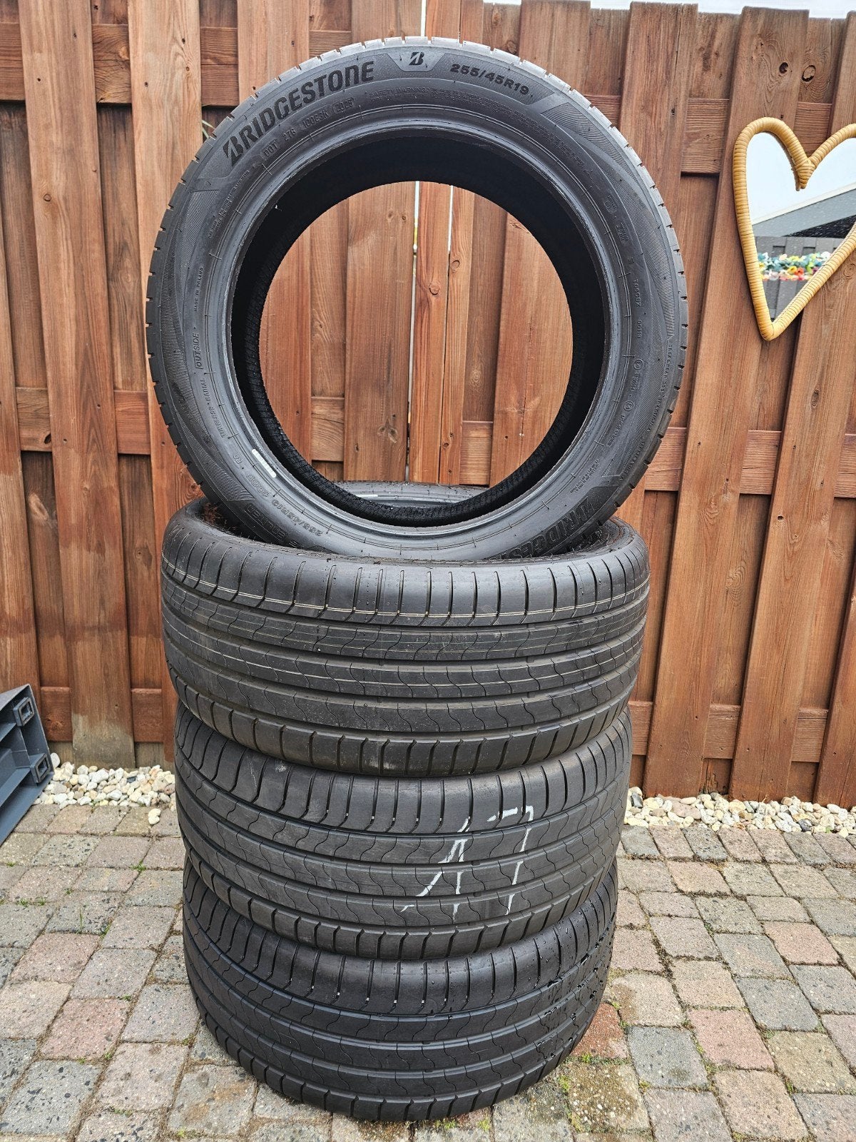 4 x Bridgestone Turanza 6 Enliten  255/45R19 (DOT2025)100V, Auto-onderdelen, Banden en Velgen, Gebruikt, 255 mm, Band(en), Personenwagen