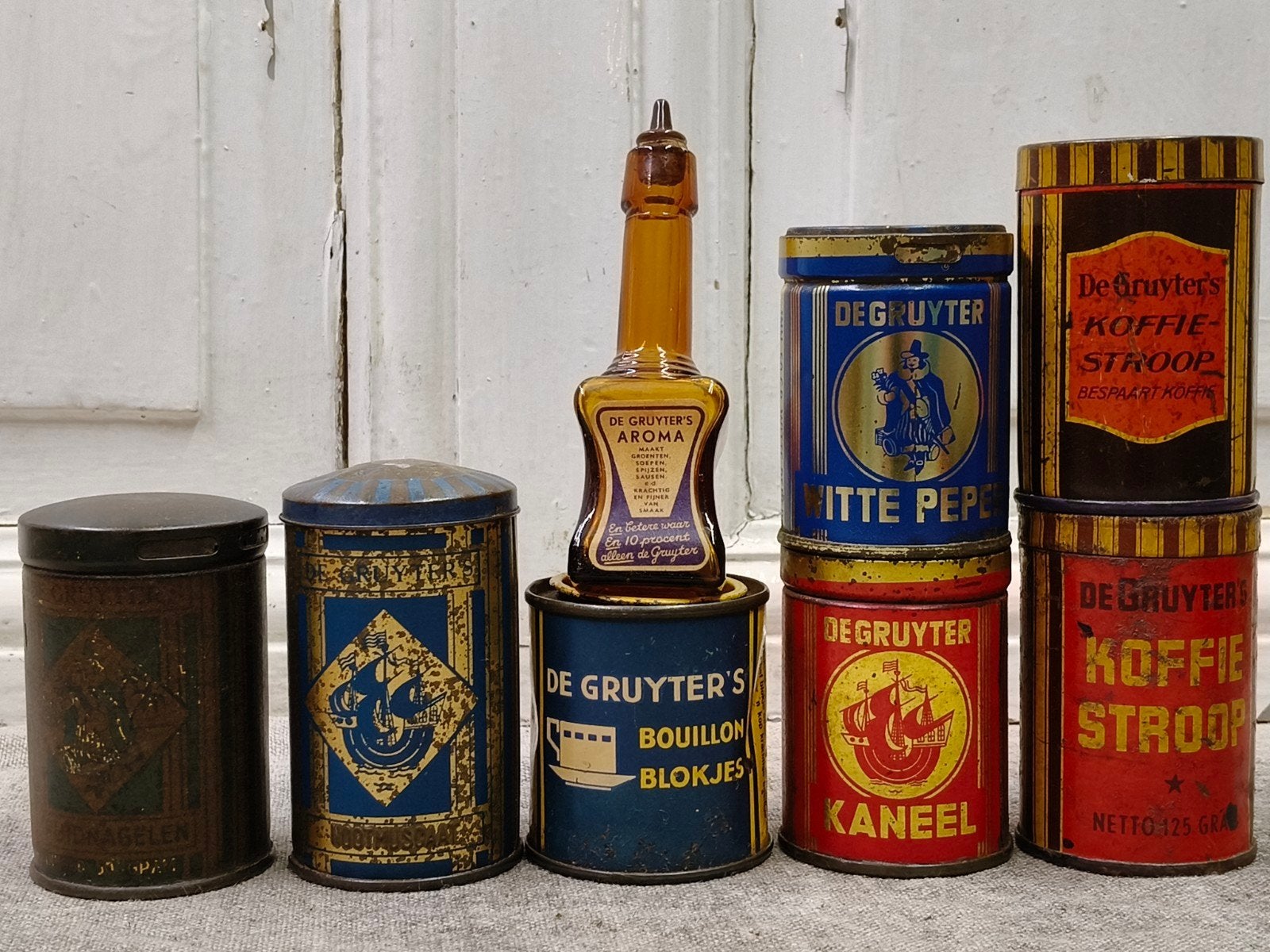 8x De Gruyter kruidenblikjes en aroma flesje, Verzamelen, Blikken, Ophalen of Verzenden, Overige