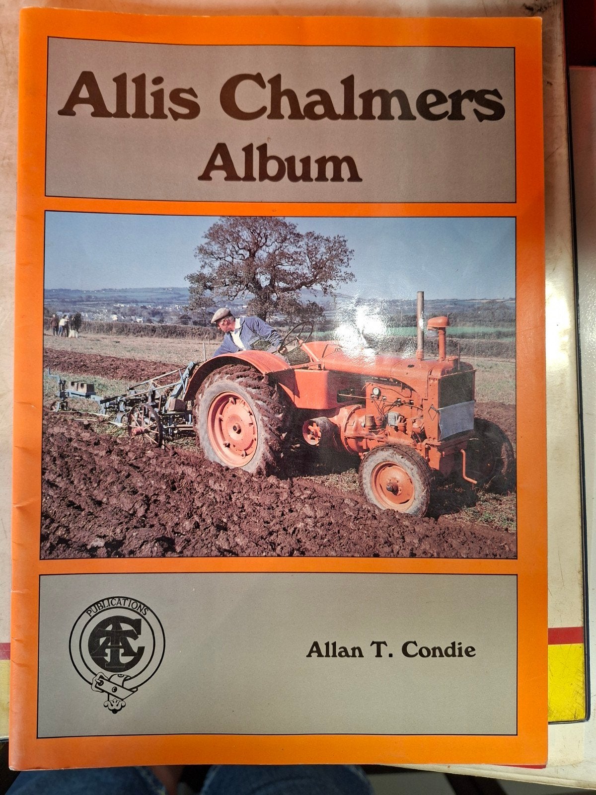 Allis Chalmers Album van Allan T. Condie, Ophalen of Verzenden, Gelezen, Tractor en Landbouw