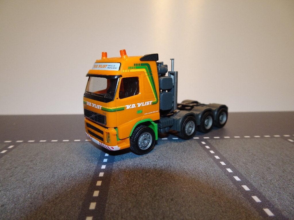 159 herpa volvo fh v.d.vlist 4-as trekker 1:87 truck trein, Hobby en Vrije tijd, Ophalen of Verzenden, Zo goed als nieuw, Bus of Vrachtwagen