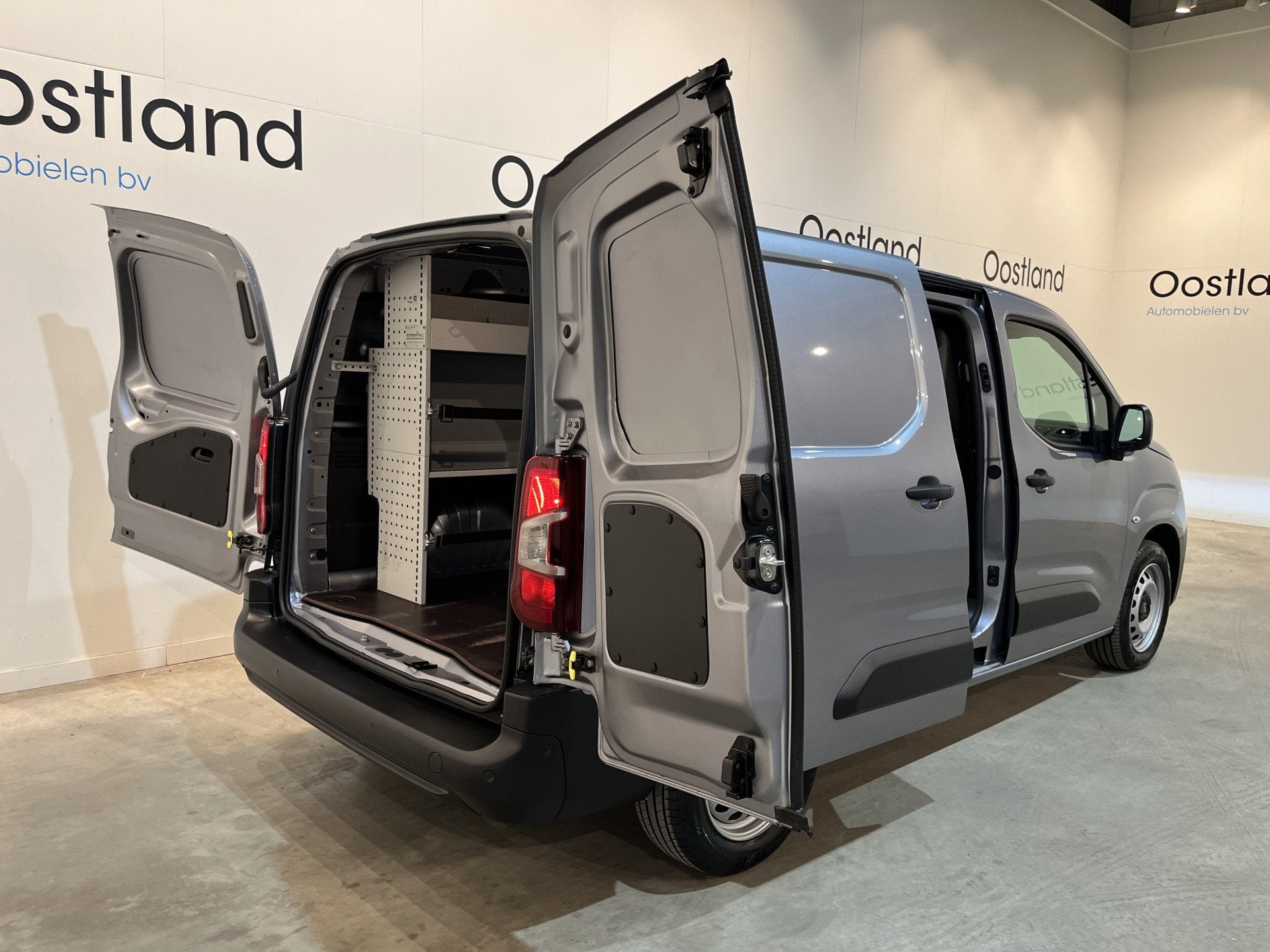 Opel Combo 1.5 BlueHDi 100 S&S L2 / Euro 6 / Inrichting / Ai, Auto's, Voorwielaandrijving, Verwarmde buitenspiegels, Stof, Gebruikt
