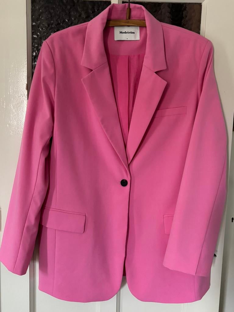 Nieuwstaat, prachtig colbert/jasje Modstrom, Ophalen of Verzenden, Zo goed als nieuw, Maat 38/40 (M), Roze