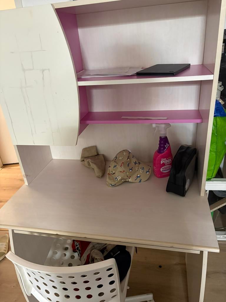 Bureau gratis, Kinderen en Baby's, Kinderkamer | Stapelbedden en Hoogslapers, Ophalen, Zo goed als nieuw, Hoogslaper