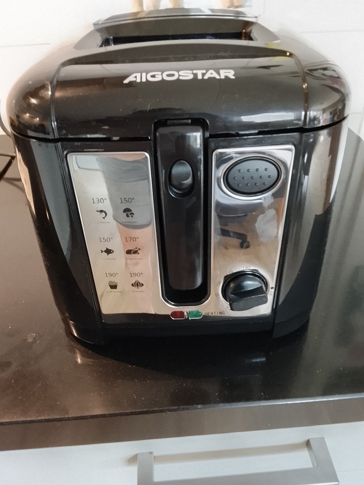 Aigostar Star Friteuse 1650W 2.5L - ZGAN, Witgoed en Apparatuur, Frituurpannen, Aigostar, Onbekend, Ophalen of Verzenden, Zo goed als nieuw