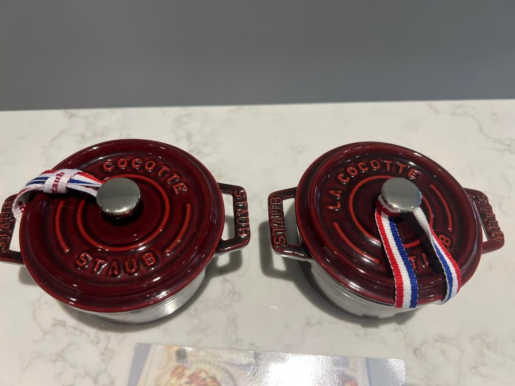 2 gietijzeren minipannetjes Staub, 10 cm Grenadine, Gietijzer, Nieuw, Ophalen of Verzenden, Staub