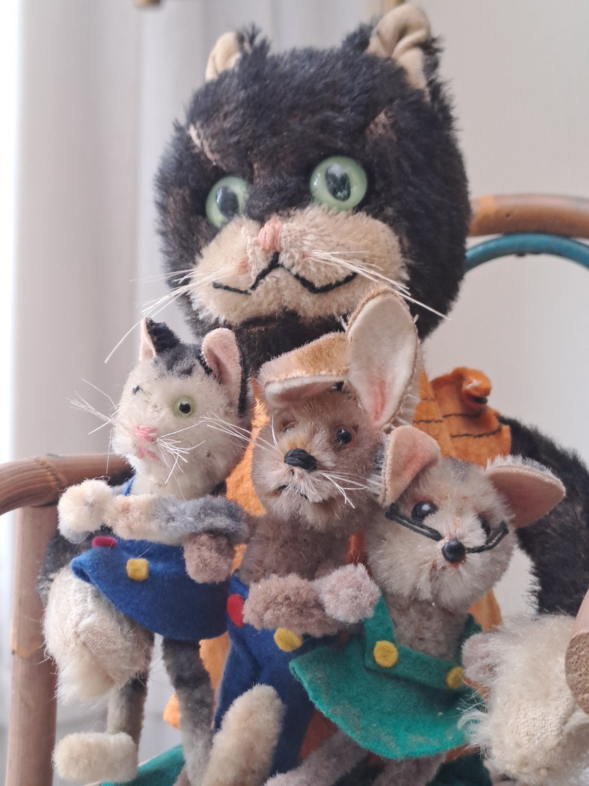 3 SCHUCO VINTAGE MASCOTTE DIERTJES IN ORIGINELE KLEDING, Verzenden