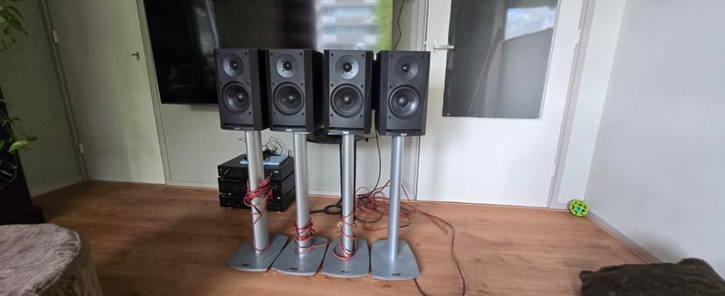 B&W 302 speakers met Dynaudio stands, Audio, Tv en Foto, Luidsprekers, Ophalen, Gebruikt, 60 tot 120 watt, Bowers & Wilkins (B&W)