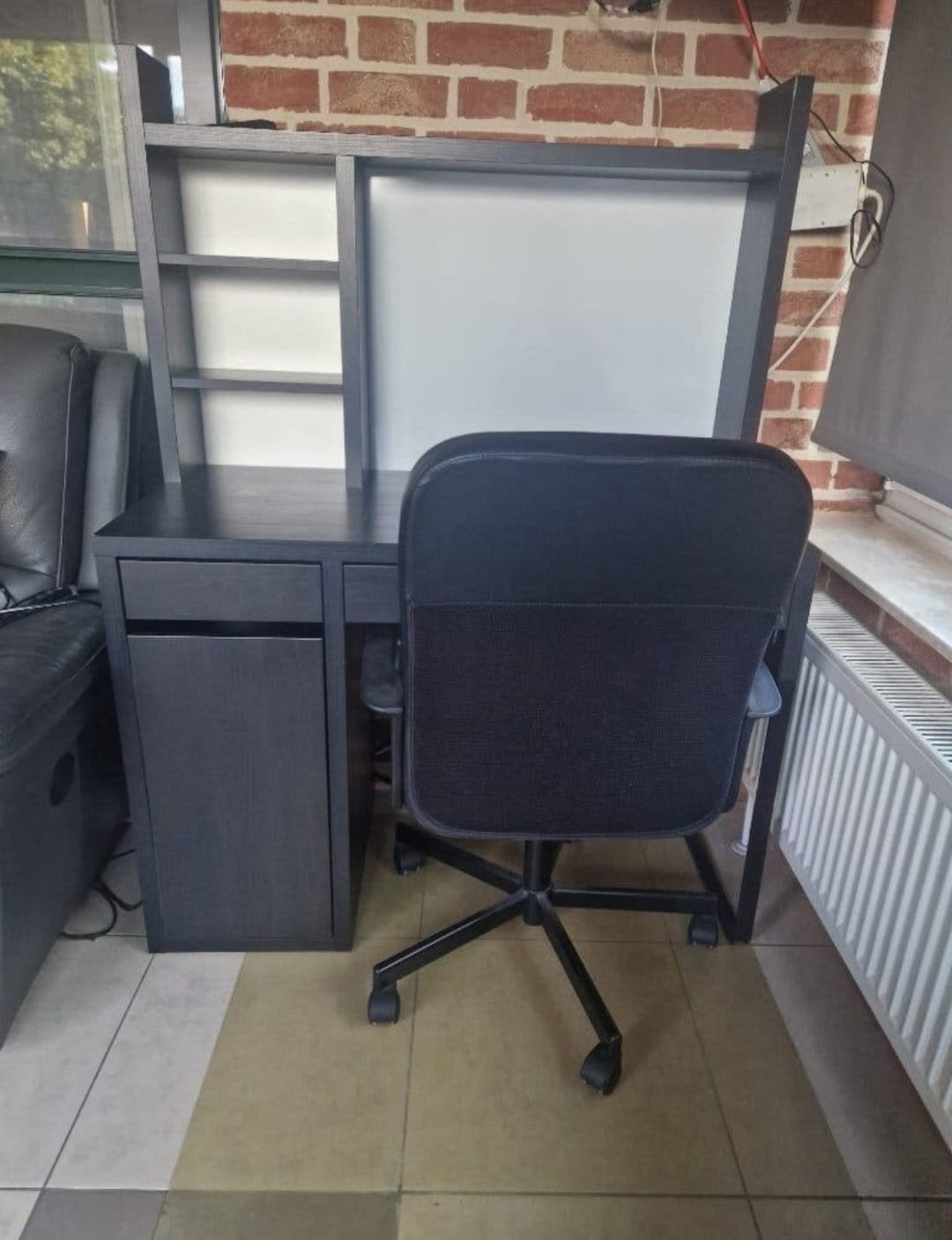 Bureau met opbouw en opbergruimte - Zwart, Ophalen, Zwart, Gebruikt, Met lades