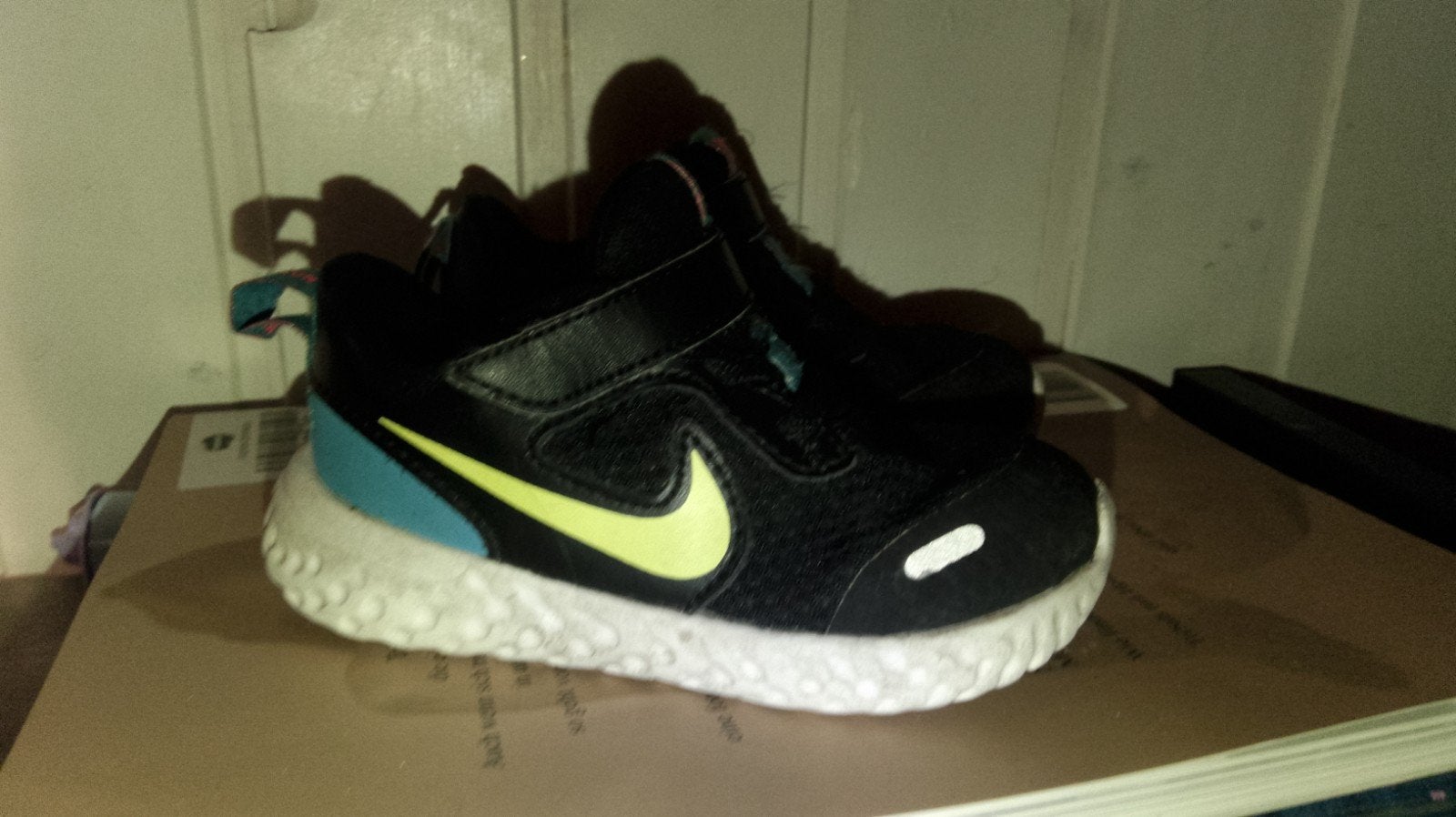 Nike hardloopsneakers maat 23,5 - kunnen nog prima mee!, Gebruikt, Ophalen of Verzenden, Nike, Jongen of Meisje