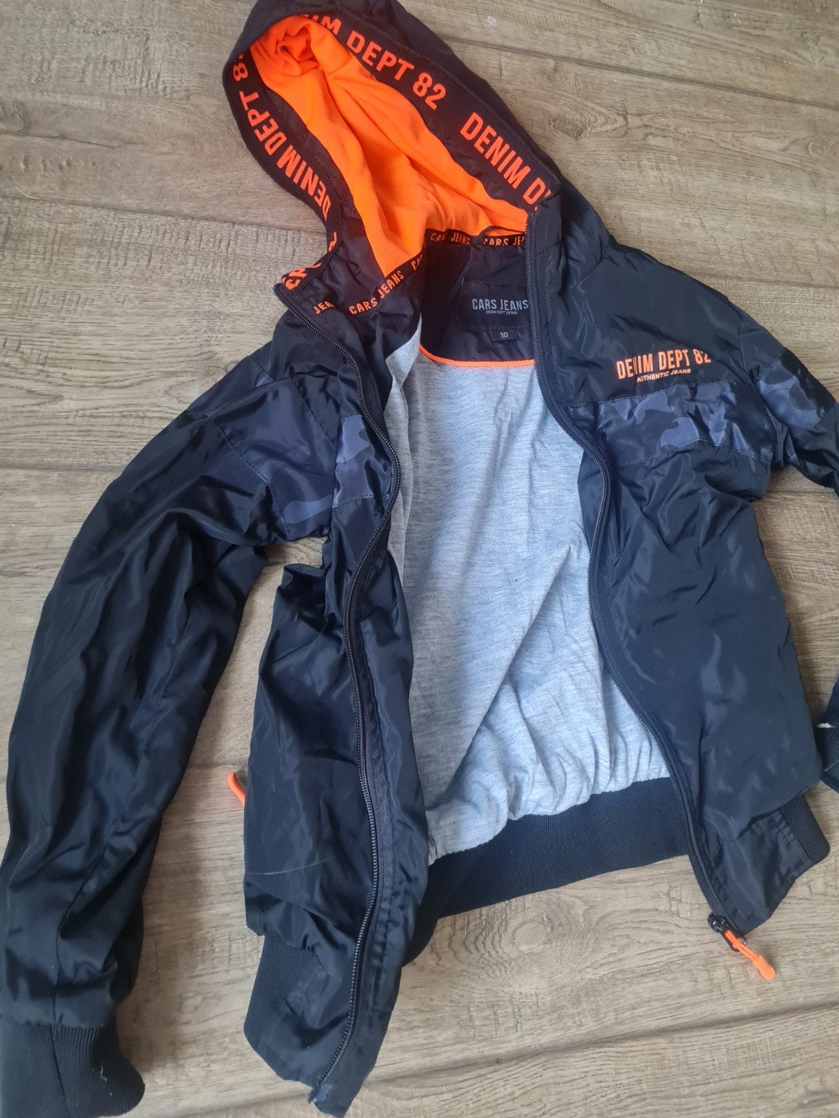 Cars Jeans jas maat 10, zwart met oranje accenten, Gebruikt, Ophalen of Verzenden, Jas, Jongen