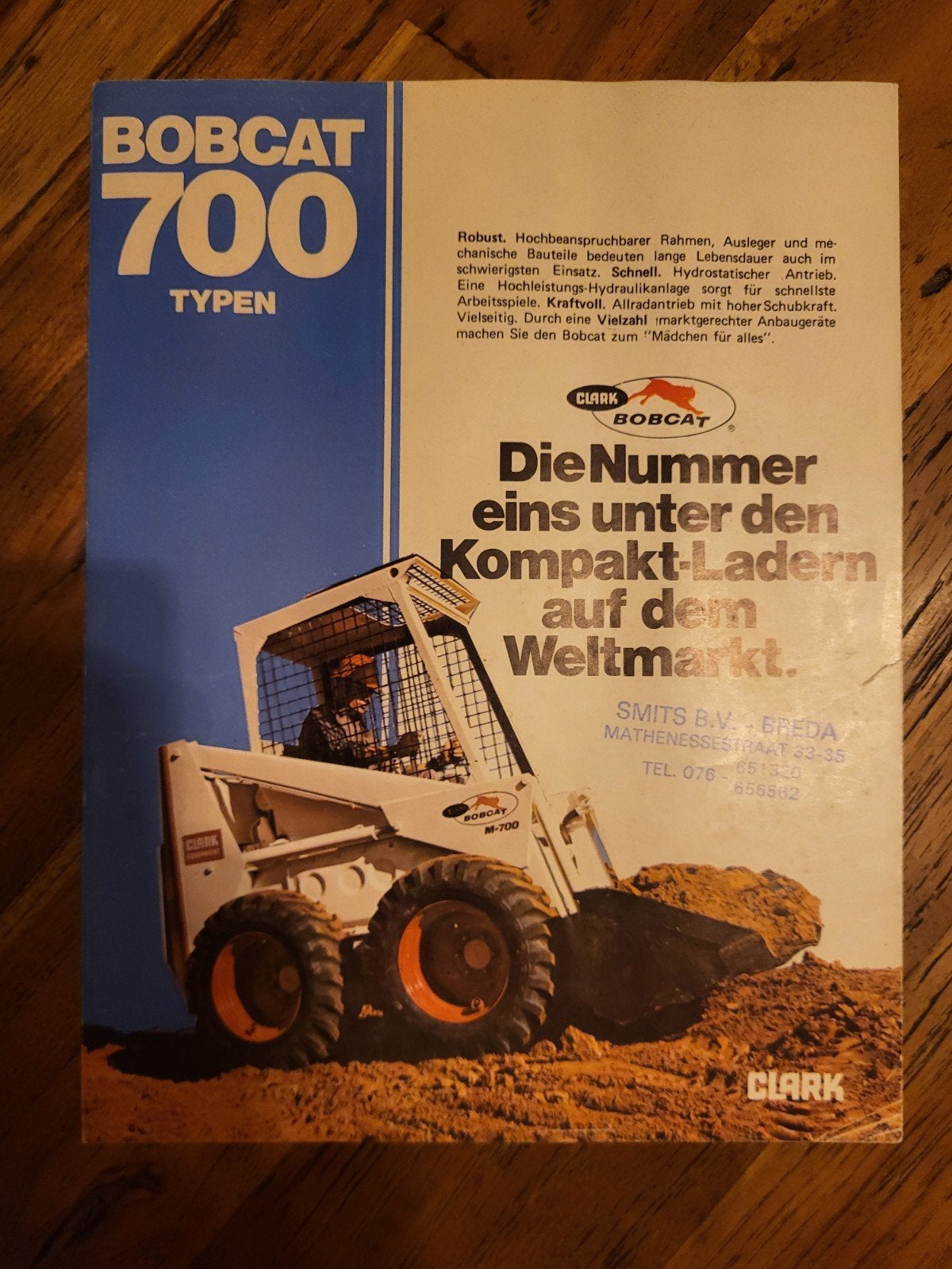 Bobcat 700 typen folder, Ophalen of Verzenden, Zo goed als nieuw