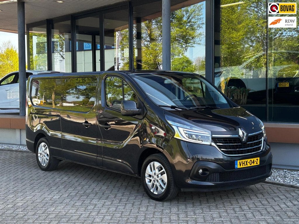 Renault Trafic 2.0 dCi 120 T29 L2H1 DC Luxe, Voorwielaandrijving, Gebruikt, Euro 6, 4 cilinders