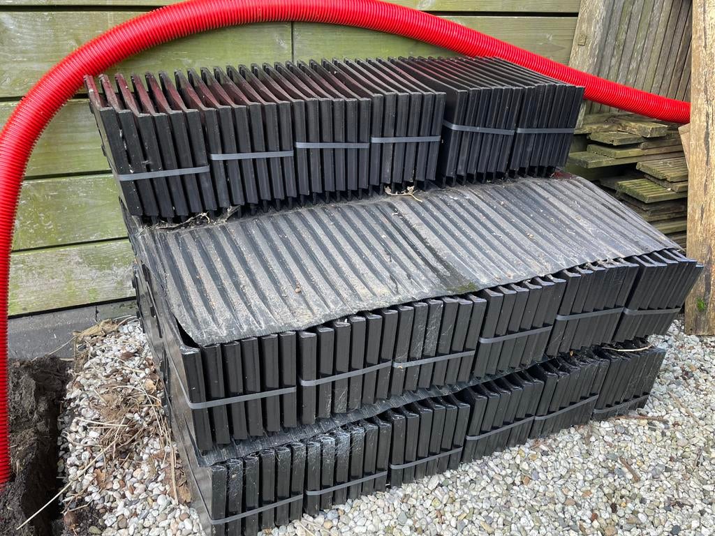 Dakpannen Koramic Datura matzwart verglaasd, Doe-het-zelf en Verbouw, Dakpannen en Dakbedekking, Ophalen, 10 tot 15 m², Steen of Klei