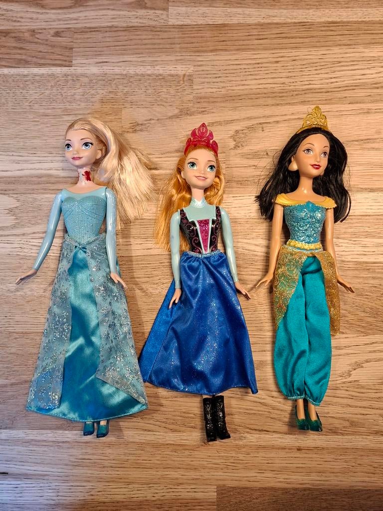 Set van 3 Disney Prinsessen Bar Poppen - Elsa, Anna, Jasmine, Ophalen of Verzenden, Gebruikt, Barbie