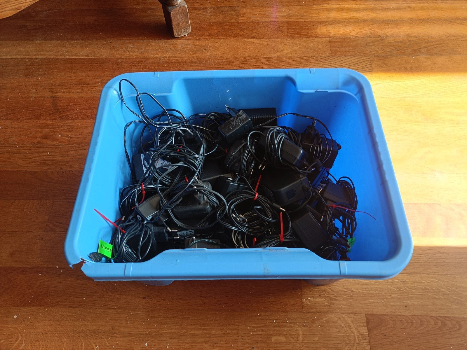 Diverse adapters voor laptop, mobiel, modem, Ophalen of Verzenden
