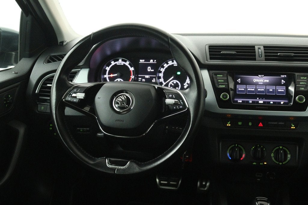 Skoda FABIA 1.0 TSI Sport business (TREKHAAK, CAMERA, STOELV, Auto's, Skoda, Stof, Gebruikt, 95 pk, Bedrijf