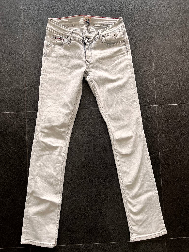 Tommy Hilfiger Jeans - Lichtgrijs, Maat W28-W29, Kleding | Dames, Spijkerbroeken en Jeans, Ophalen of Verzenden, Zo goed als nieuw