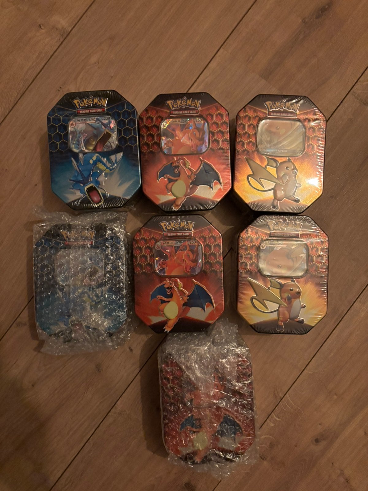 Pokemon hidden fates tins sealed charizard gyarados raichu, Ophalen of Verzenden, Nieuw