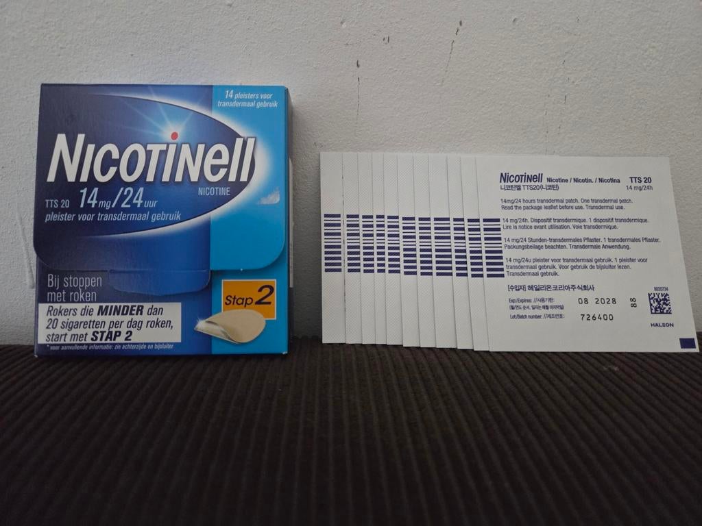 25 stuks Nicotinell Nicotinepleisters 14mg/24uur (Stap 2), Ophalen of Verzenden