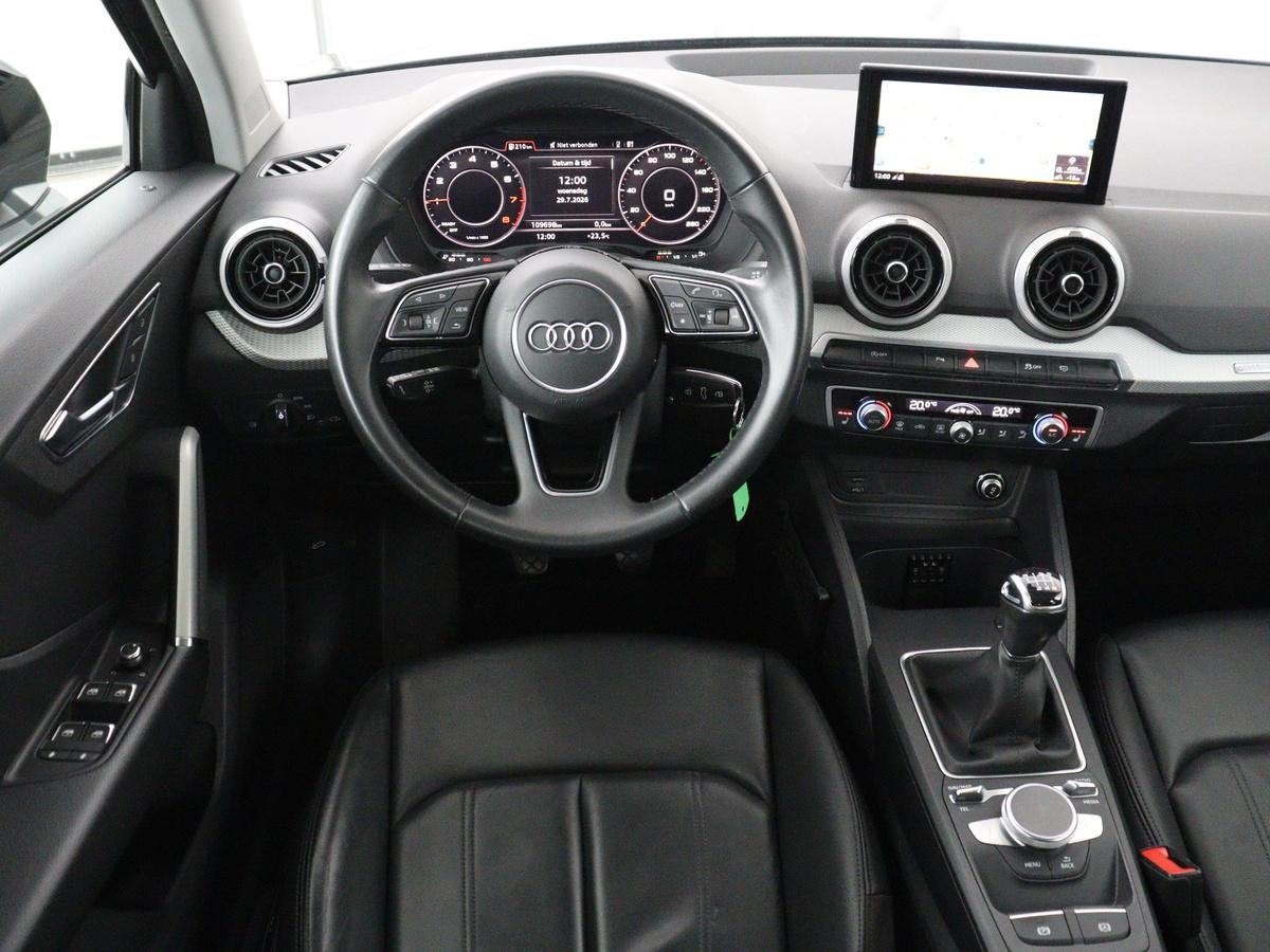 Audi Q2 30 TFSI Advanced edition | Panoramadak | Leder | Vir, Voorwielaandrijving, Gebruikt, Zwart, Bedrijf