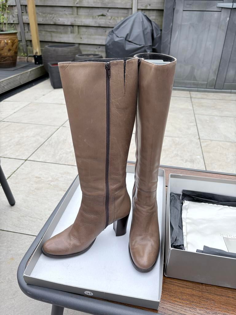 Bruine klassieke Peter Kaiser laarzen, Kleding | Dames, Schoenen, Ophalen of Verzenden, Gedragen, Bruin, Hoge laarzen