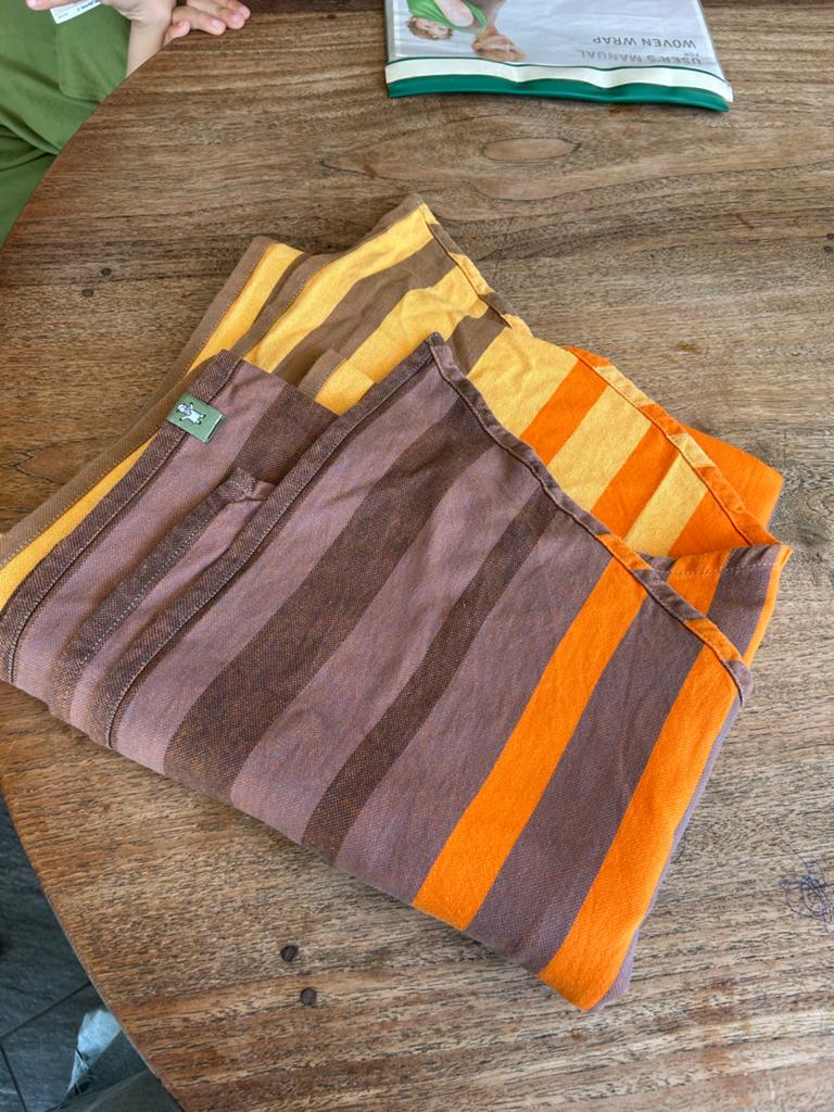 LennyLamb Draagdoek - Bruin/Oranje Gestreepte Woven Wrap, Kinderen en Baby's, Babydragers en Draagdoeken, Zo goed als nieuw, Draagdoek