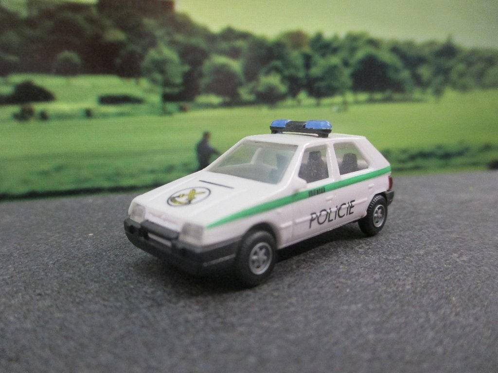 Skoda Favorit - IGRA Policie Vojenska Politie Tsjechië, Ophalen of Verzenden, Zo goed als nieuw, Auto, Overige merken