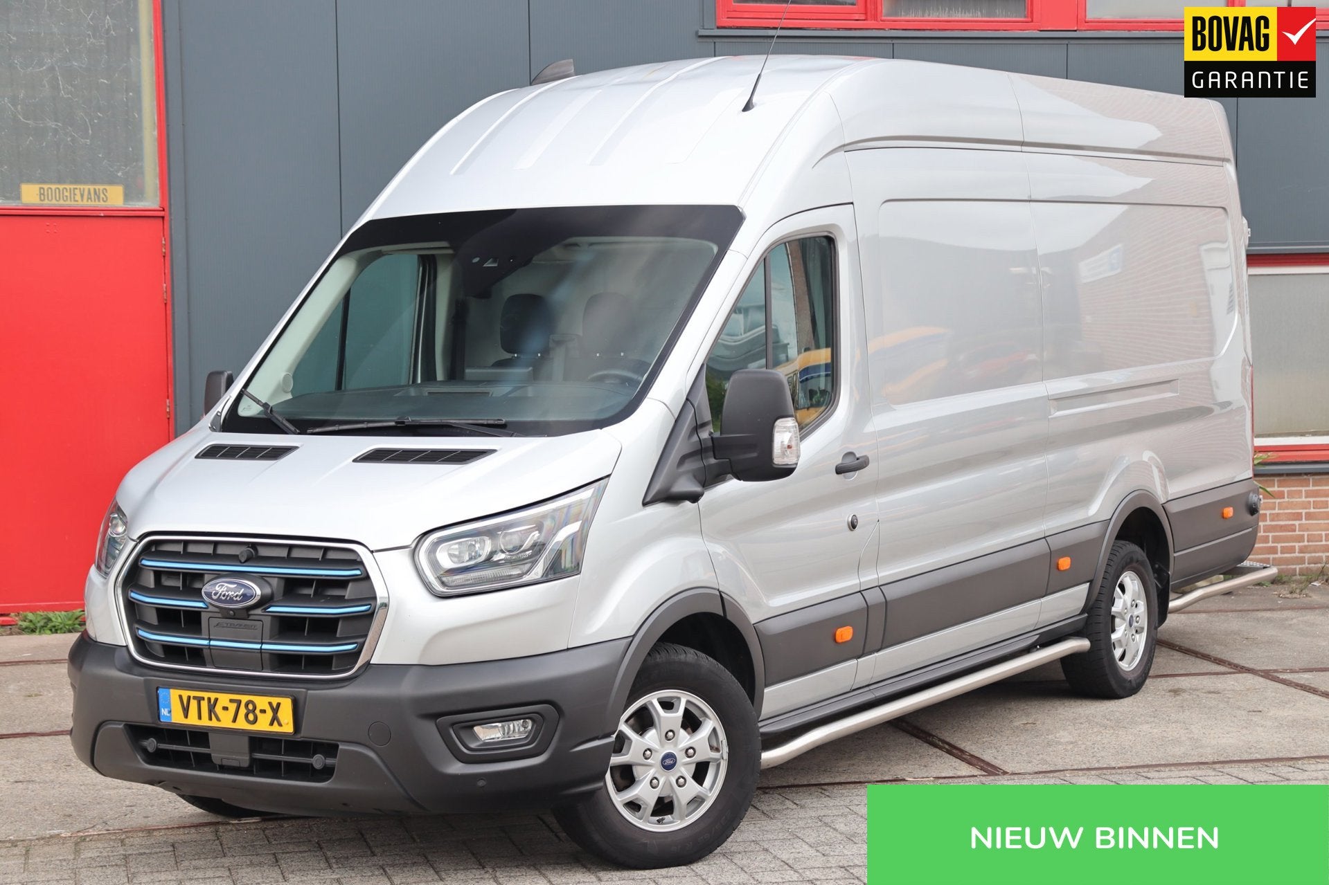 Ford E-Transit 350 L4H3 Trend 68 kWh / 360 / ACC / DODEHOEK, Auto's, Automaat, Dealer onderhouden, Achterwielaandrijving, Gebruikt