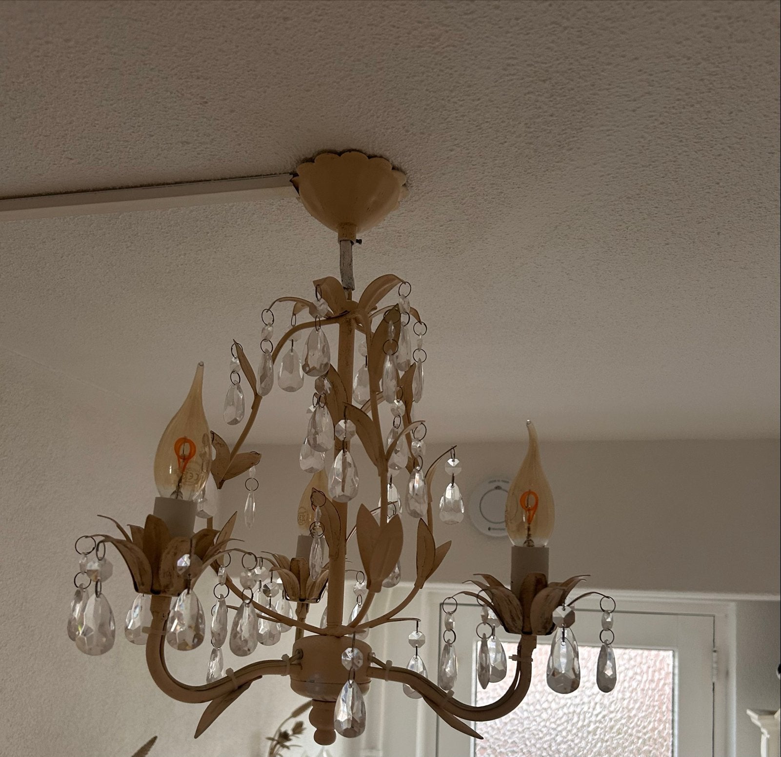 kroonluchter met kristallen hangers, Huis en Inrichting, Ophalen, Gebruikt, Metaal, E14 (klein)