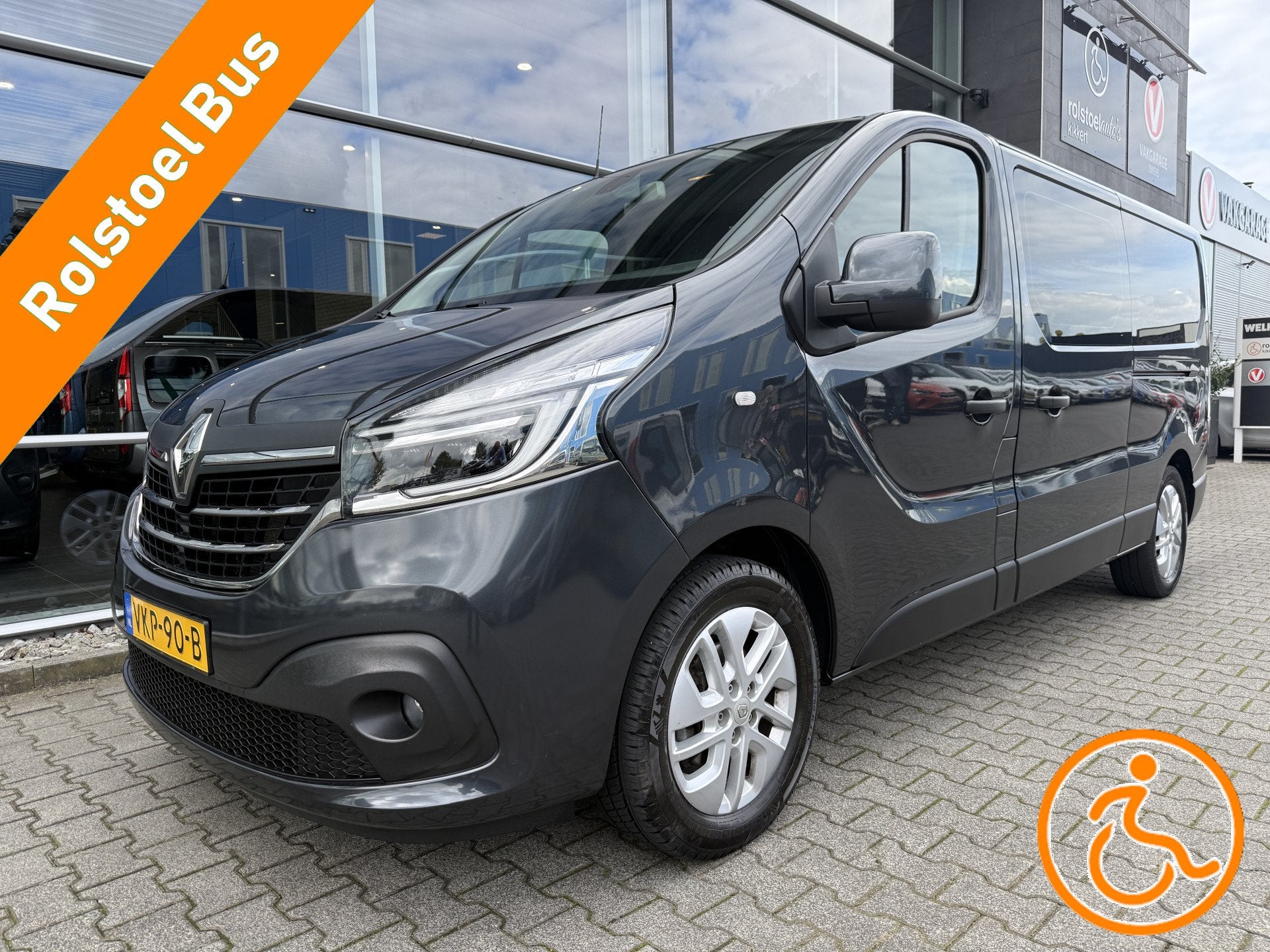Renault Trafic 4+1 Rolstoelbus 2.0 dCi 145 T29 L2H1 Luxe (Mo, Auto's, 145 pk, Stof, Gebruikt, 4 cilinders