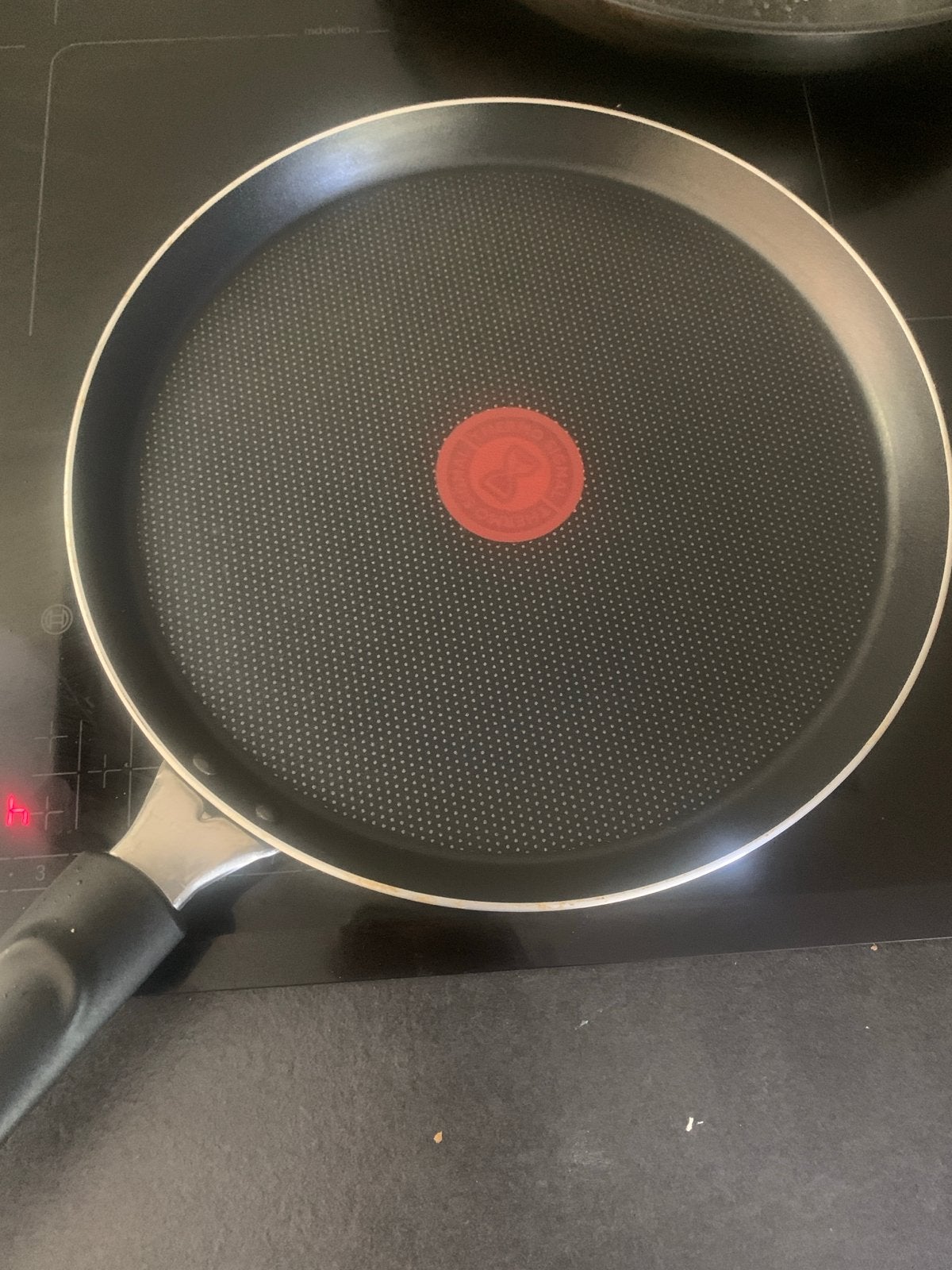 Nieuwe Tefal pannenkoekenpan - niet geschikt voor inductie, Huis en Inrichting, Pannenkoekenpan, Overige materialen, Tefal, Antiaanbaklaag