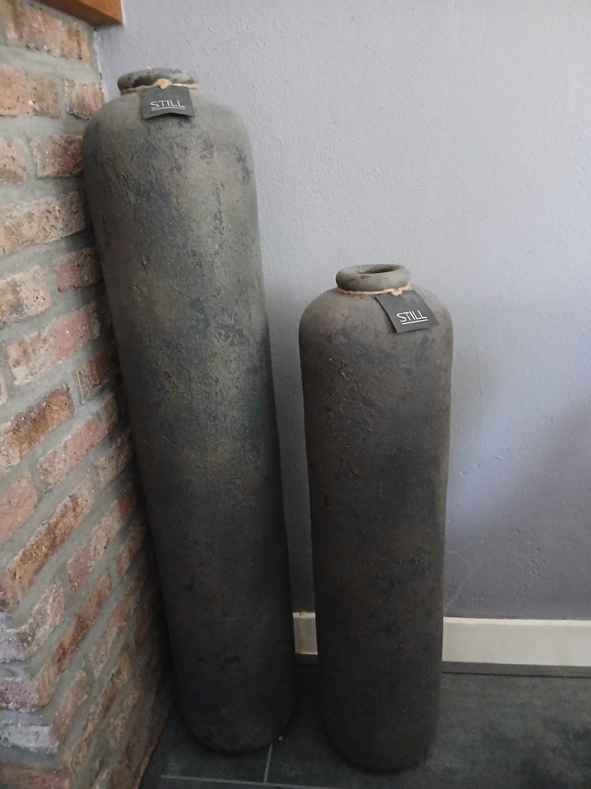 2 grote hoge kruiken merk Still, Ophalen, Zo goed als nieuw, Grijs