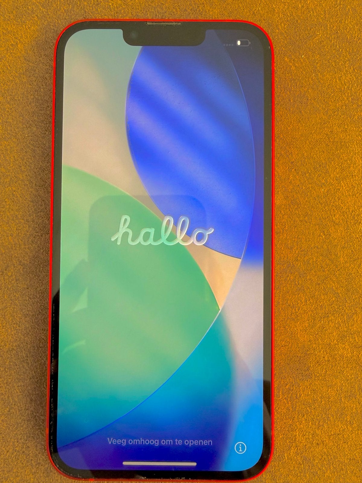 iPhone 13 Rood - Zo goed als nieuw, incl. 3 hoesjes, Ophalen of Verzenden, Zo goed als nieuw, Rood, IPhone 13