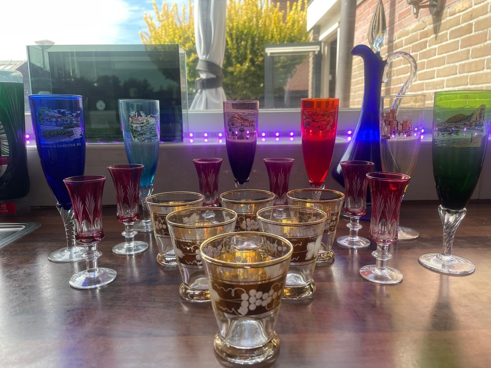 Diverse verzameling van decoratieve glazen, Ophalen of Verzenden
