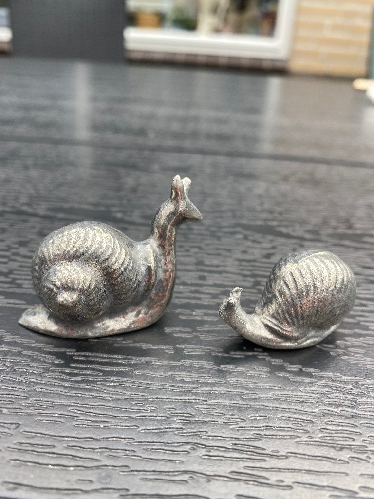 2 slakken van tin, Ophalen of Verzenden