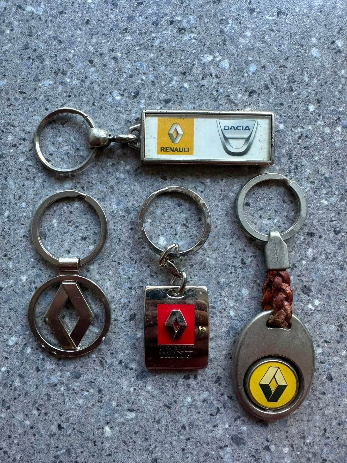 4x Renault sleutelhangers, Ophalen of Verzenden, Gebruikt, Merk