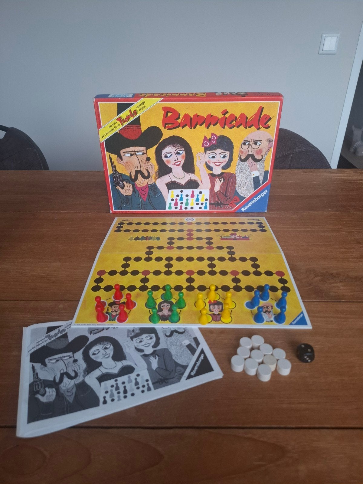 Barricade Bordspel Ravensburger - Vintage Editie, Hobby en Vrije tijd, Gezelschapsspellen | Bordspellen, Drie of vier spelers