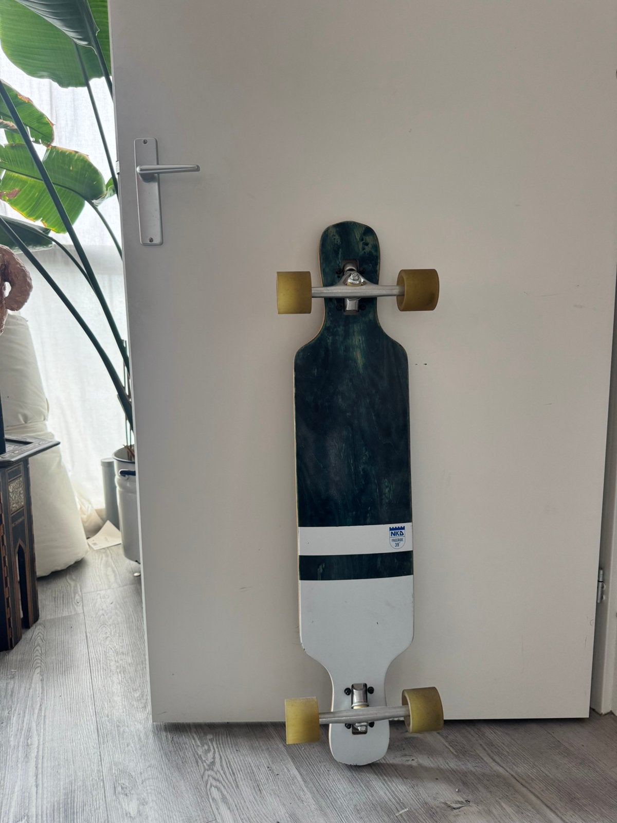 Longboard NKD freerider 39”, Ophalen of Verzenden, Zo goed als nieuw, Longboard