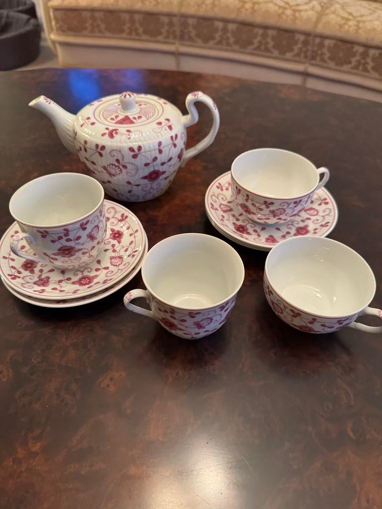 August Warnecke China Purpur Theepot, koppen, schotels, Ophalen