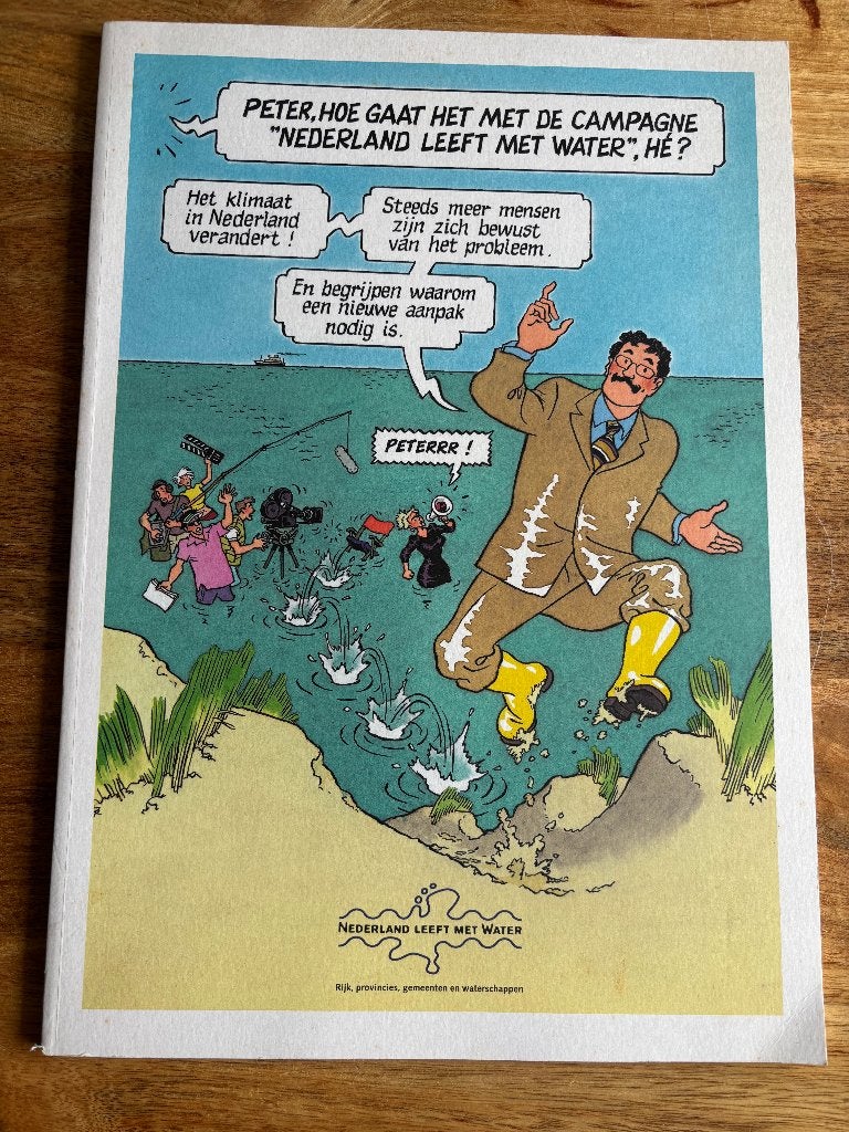 Nederland leeft met water (stripboek Theo van den Boogaard), Boeken, Stripboeken, Eén stripboek, Ophalen of Verzenden, Zo goed als nieuw