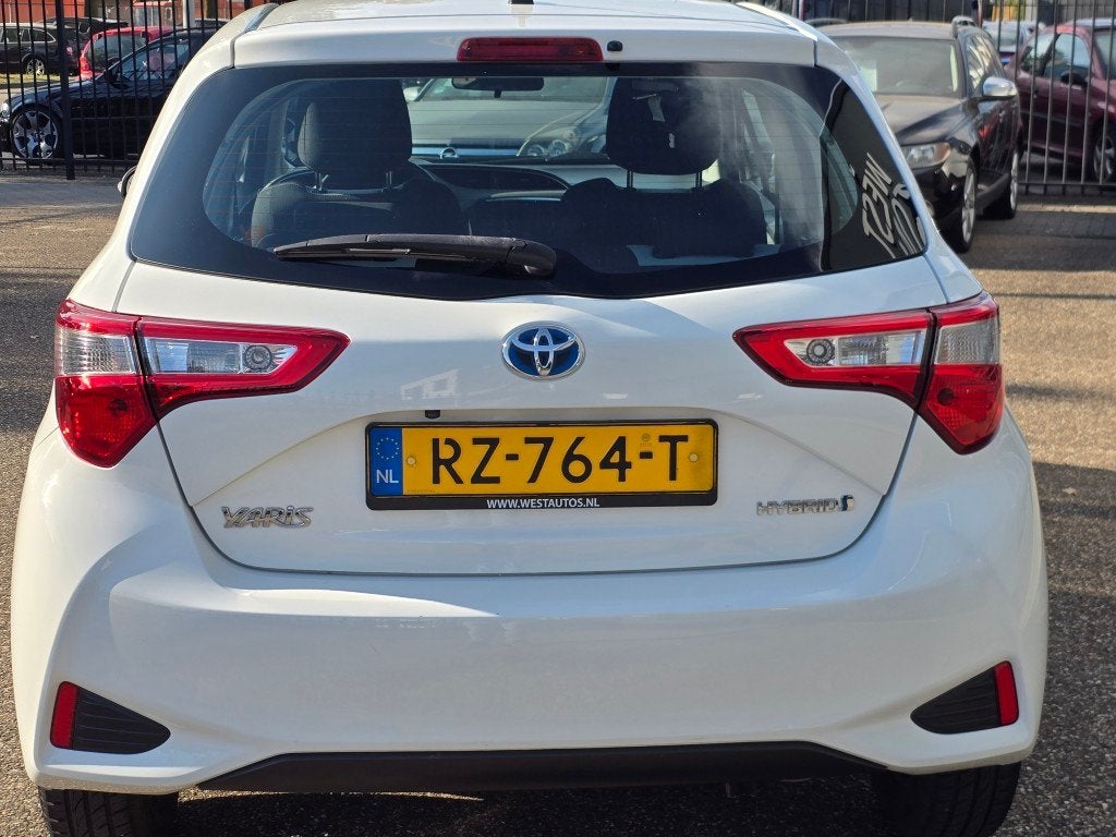 Foto 9 van Toyota Yaris 1.5 Hybrid Aspiration PERFECT ONDERHOUDEN ZEER