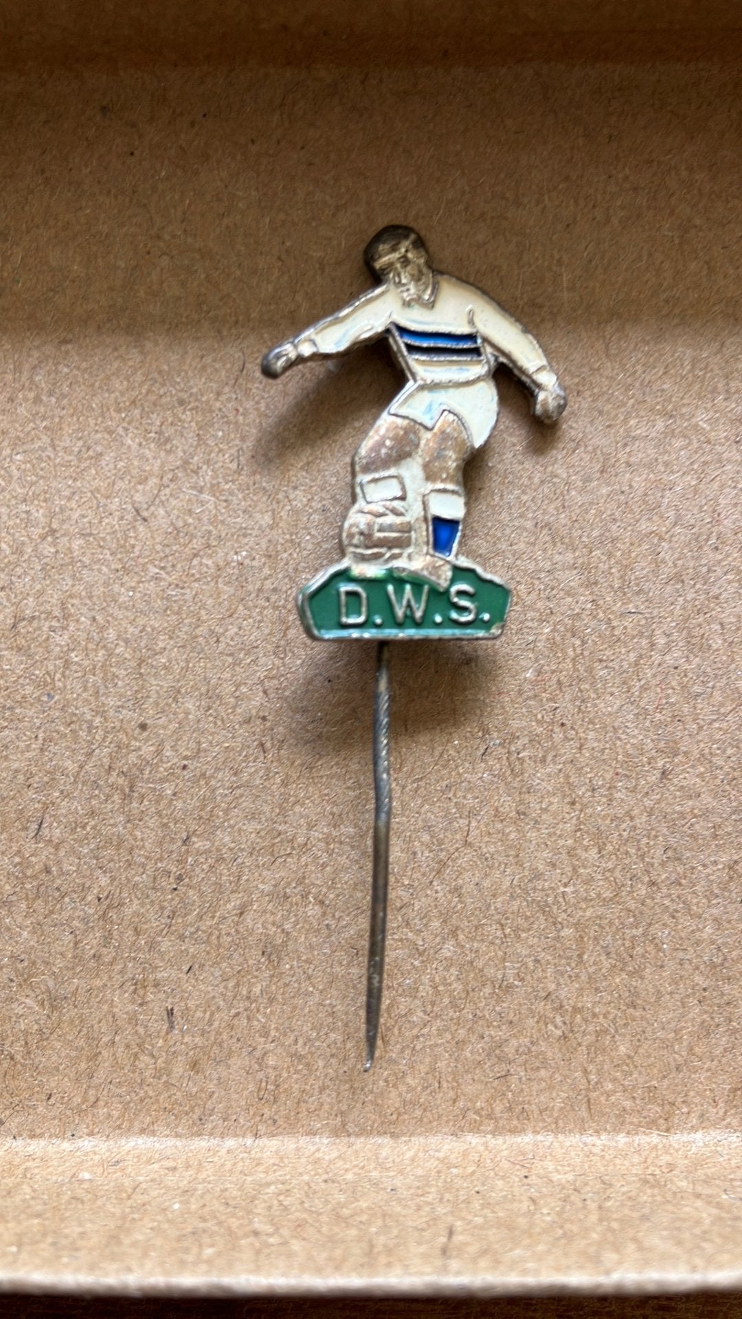Speld D.W.S., Verzamelen, Speldjes, Pins en Buttons, Ophalen of Verzenden, Gebruikt