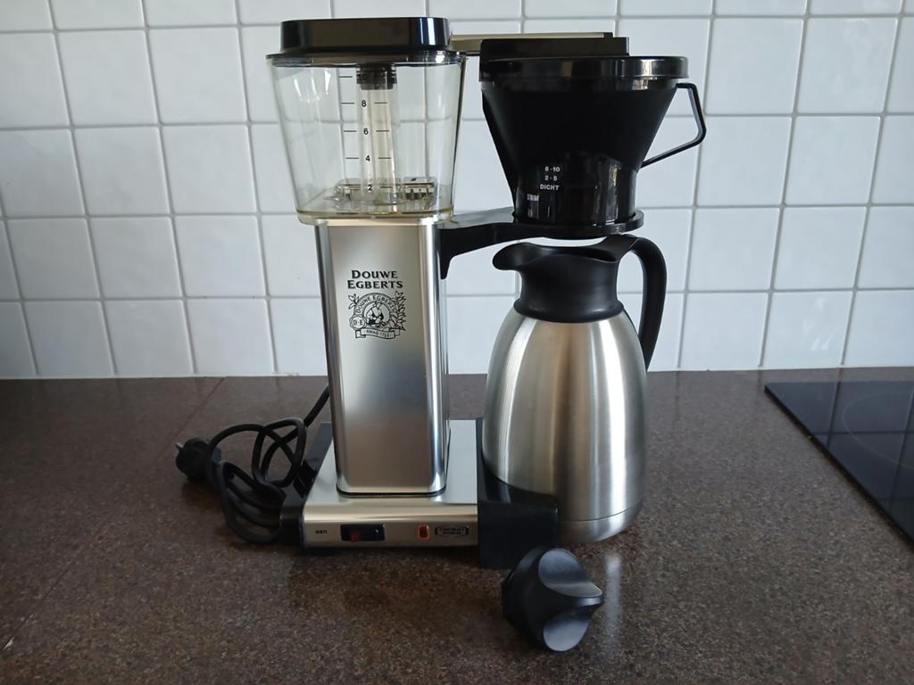 Douwe egberts moccamaster met thermoskan, 4 tot 10 kopjes, Ophalen, Zo goed als nieuw, Koffiemachine