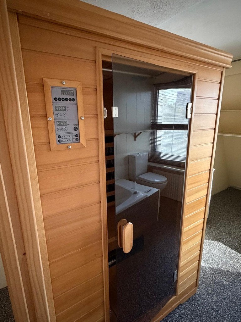 2-persoons infraroodsauna – nette staat, Sport en Fitness, Ophalen, Zo goed als nieuw, Infrarood, Complete sauna